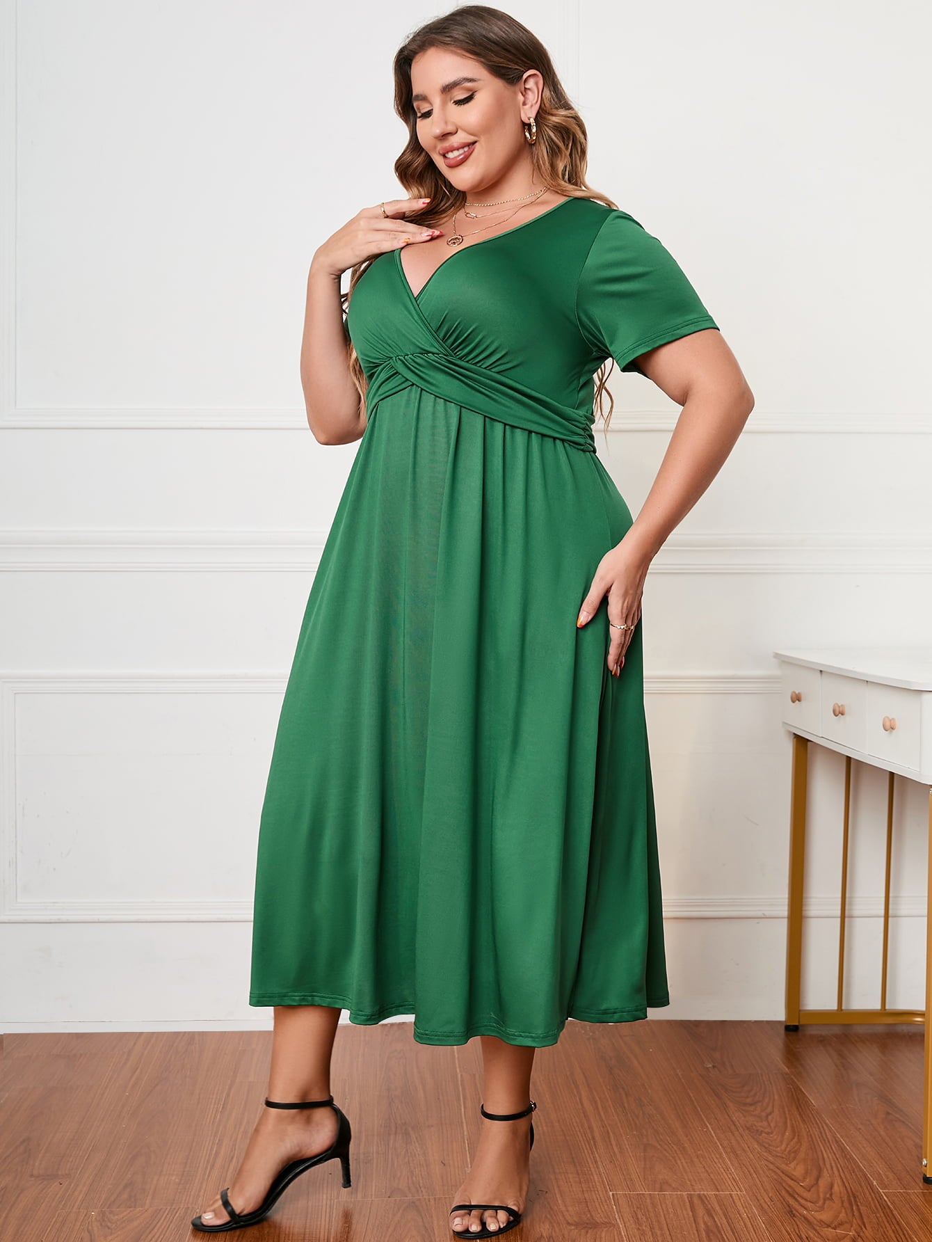 Green Classy Mid Dress