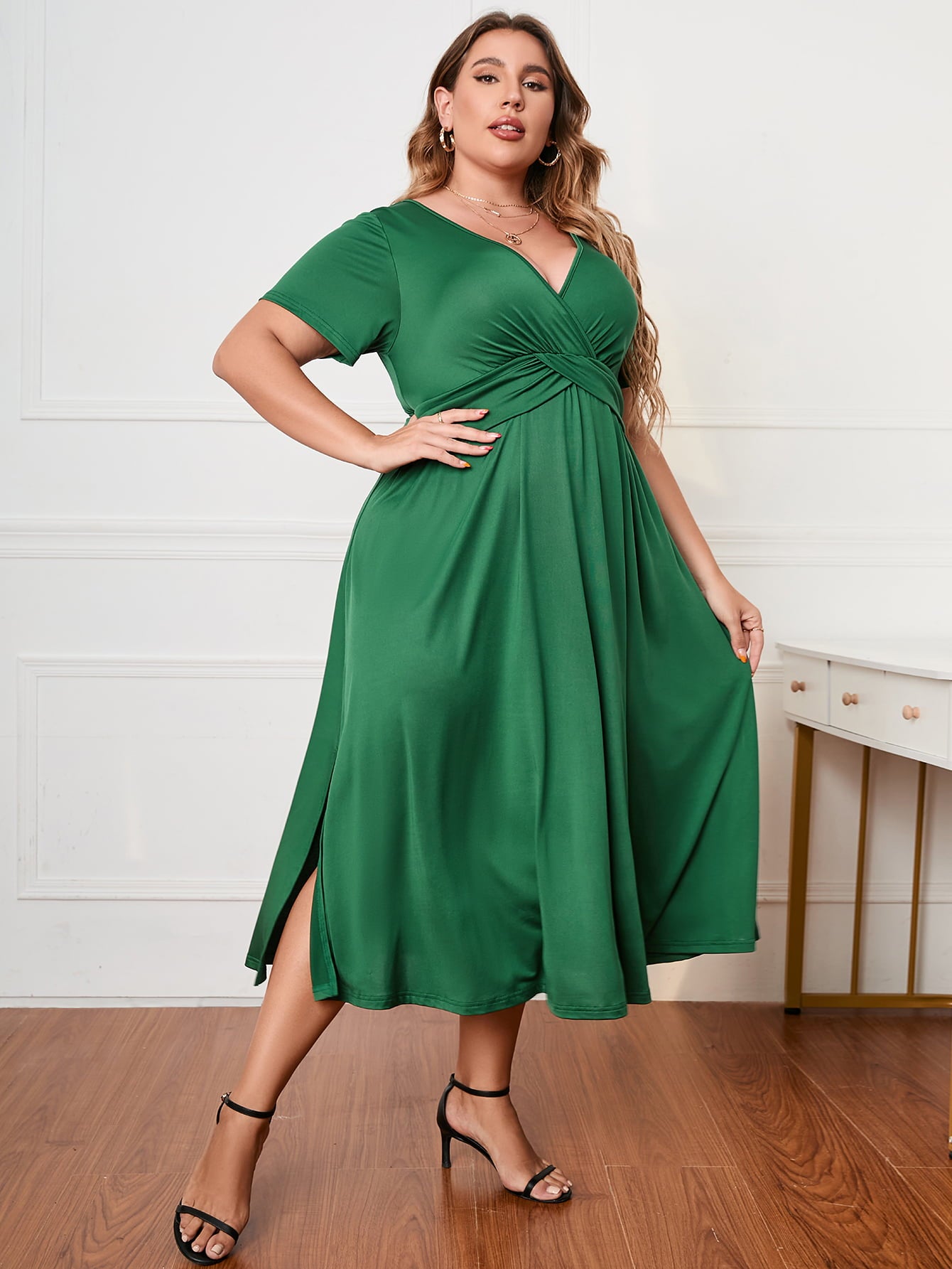 Green Classy Mid Dress